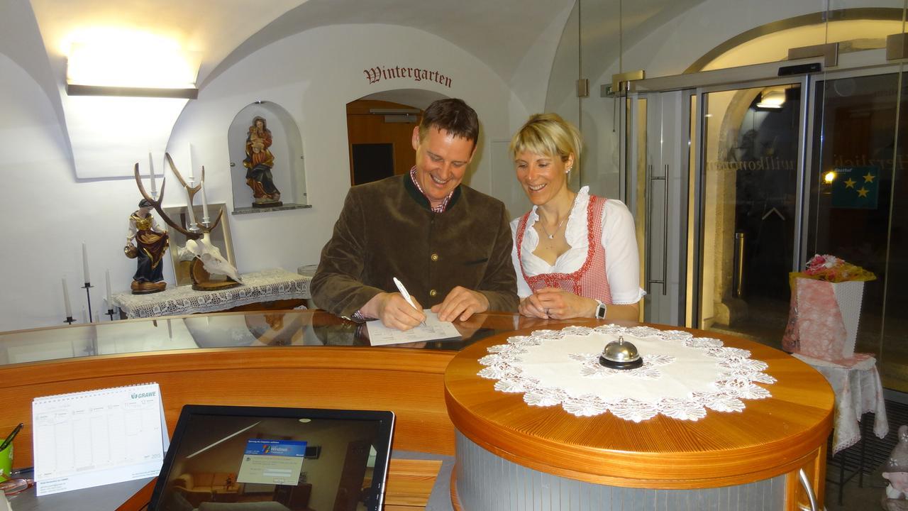 Landgasthof Buchner เอ็ดมอนต์ ภายนอก รูปภาพ